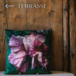 Coussin décoratif carré en velours, imprimé motif floral tropical aux couleurs flamboyantes,tons de vert, roses, rouge, orangé, 50x50cm